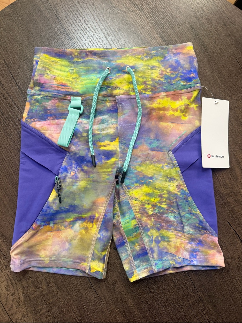 Lululemon Women's Multicolor Tie-Dye Hiking Shorts Size 6